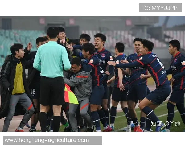 武汉足球队与重庆足球队赛后状态分析与复盘总结 武汉足球队与重庆足球队赛后状态分析与复盘总结