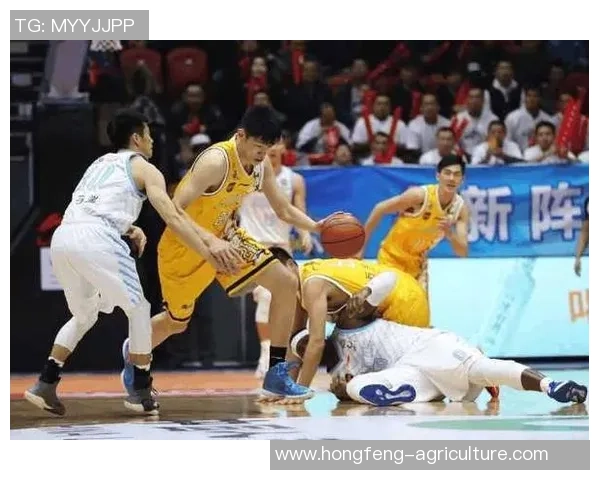 洲际杯回顾:上海篮球队展现出色实力与团队合作精神 洲际杯回顾:上海篮球队展现出色实力与团队合作精神