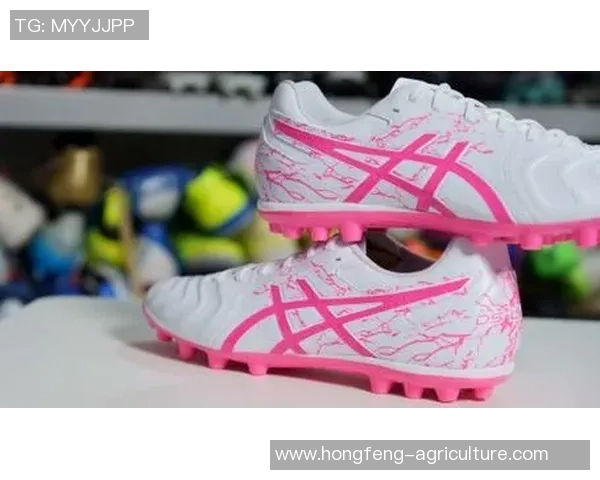 粉色风潮席卷绿茵场哪些足球明星勇敢尝试粉色装备 粉色风潮席卷绿茵场哪些足球明星勇敢尝试粉色装备