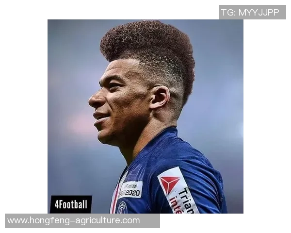 轻松学模仿足球明星发型技巧让你在球场上也能时尚出众 轻松学模仿足球明星发型技巧让你在球场上也能时尚出众