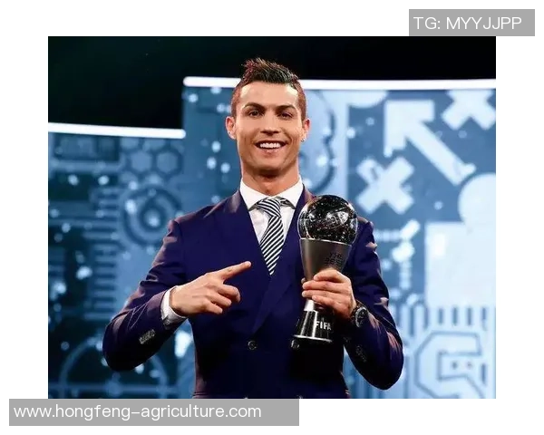 通过线索揭晓足球明星的真实身份,挑战你的足球知识与直觉 通过线索揭晓足球明星的真实身份,挑战你的足球知识与直觉